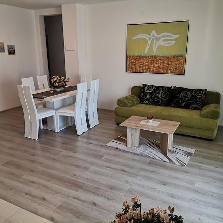 Apartment Drosanjica Zara Esterno foto
