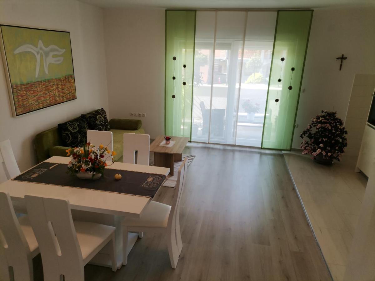 Apartment Drosanjica Zara Esterno foto